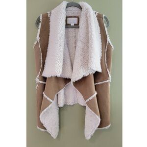 Xhilaration brown furry vest size L